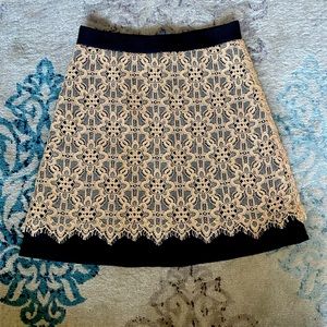 DKNY A-line mini skirt sz 4